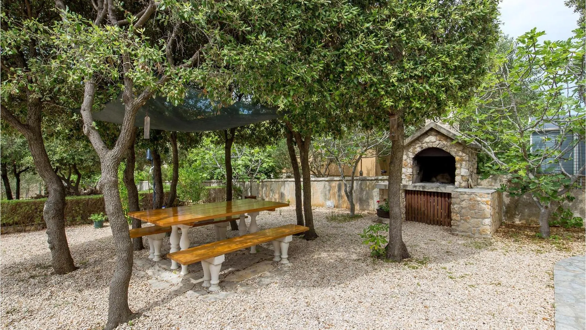 Gorgeous Apartment In Mandre With Kitchen Croatia